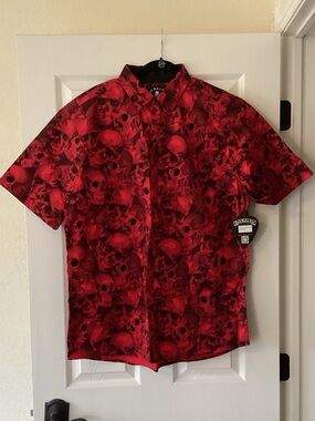 Red Skull-Print Short Sleeve Button-Down Shirt - Unknown Brand